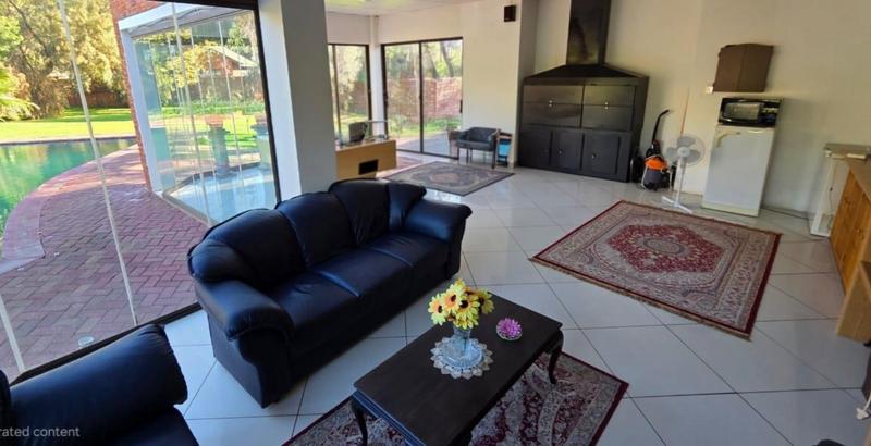 4 Bedroom Property for Sale in Langenhovenpark Free State